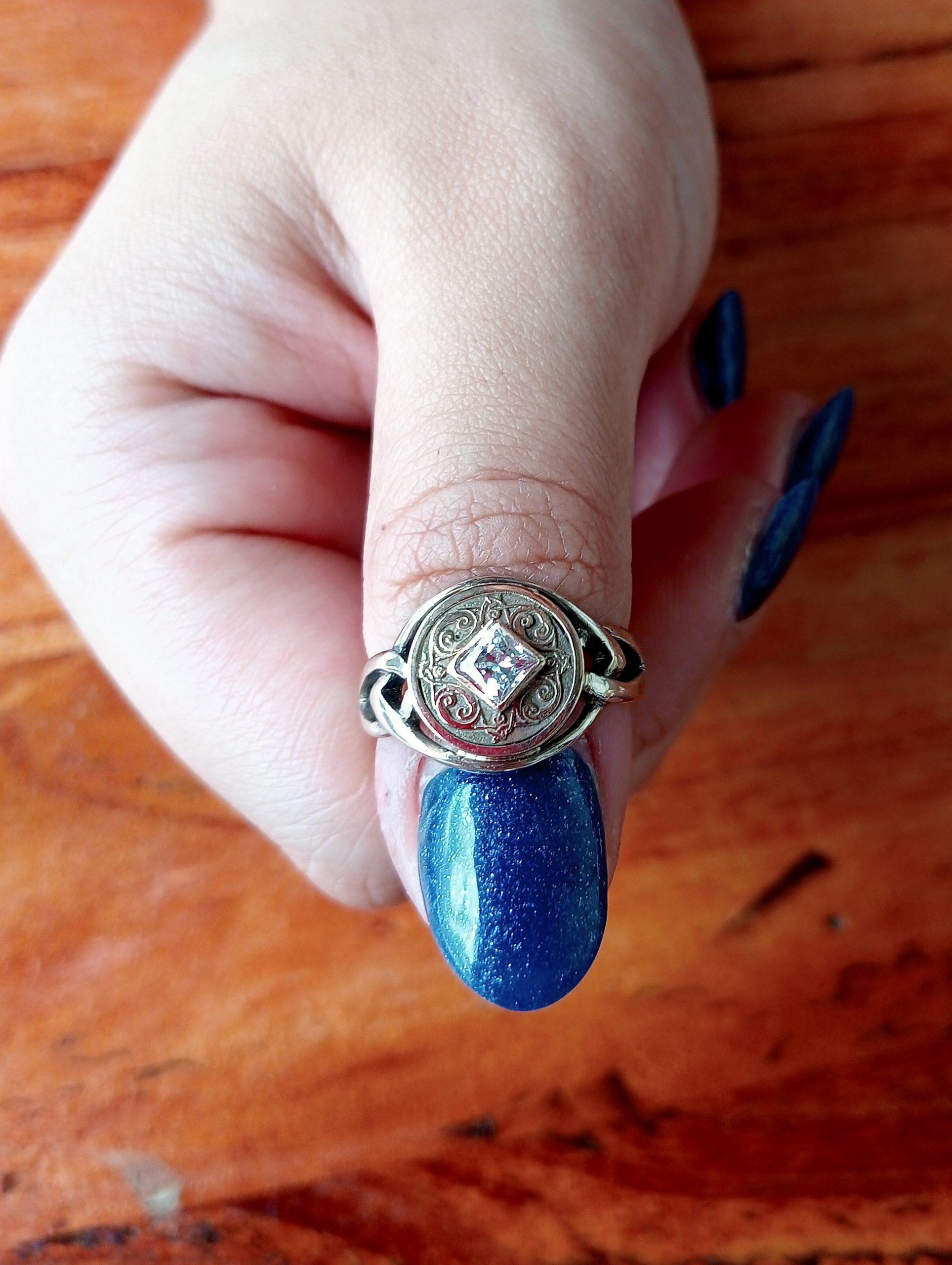 Elise ring 