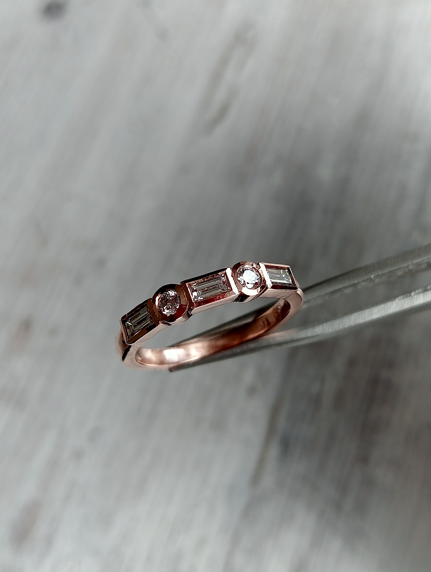 baguette and round diamond band