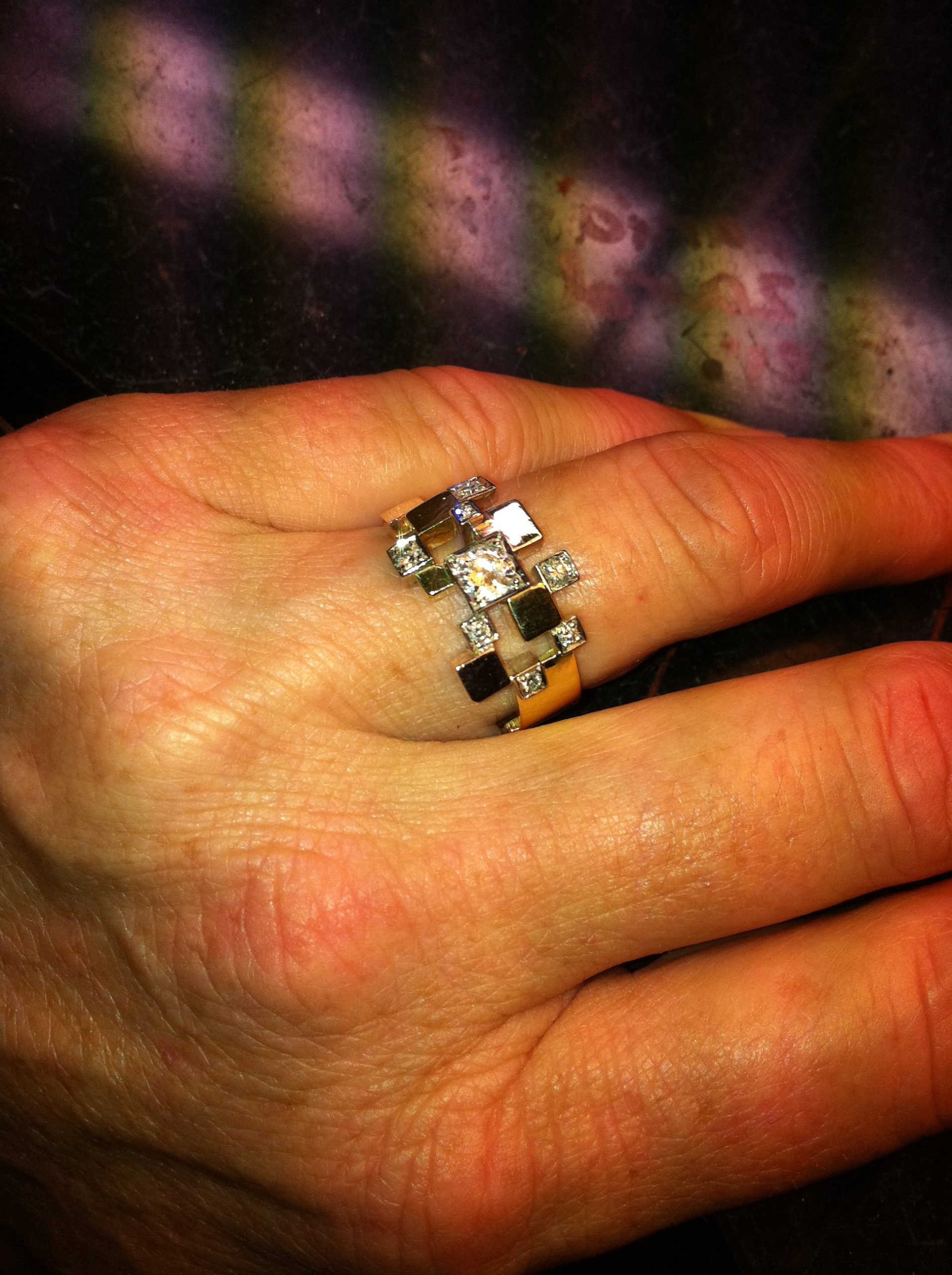 checkerboard ring