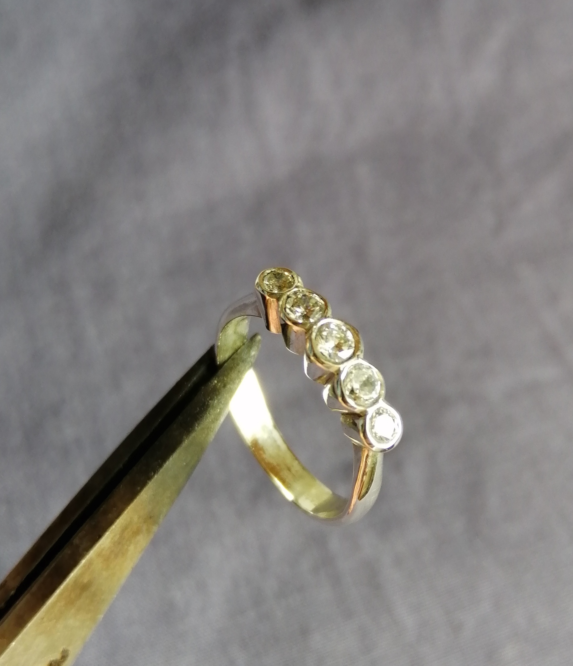 seven diamond ring