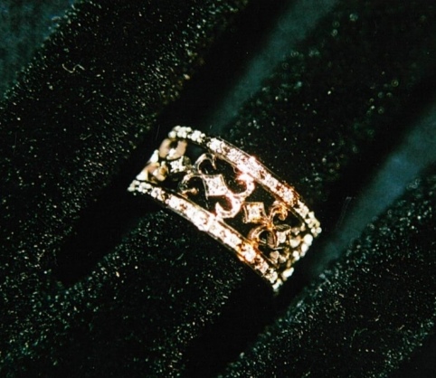 cutout ring with diamonds